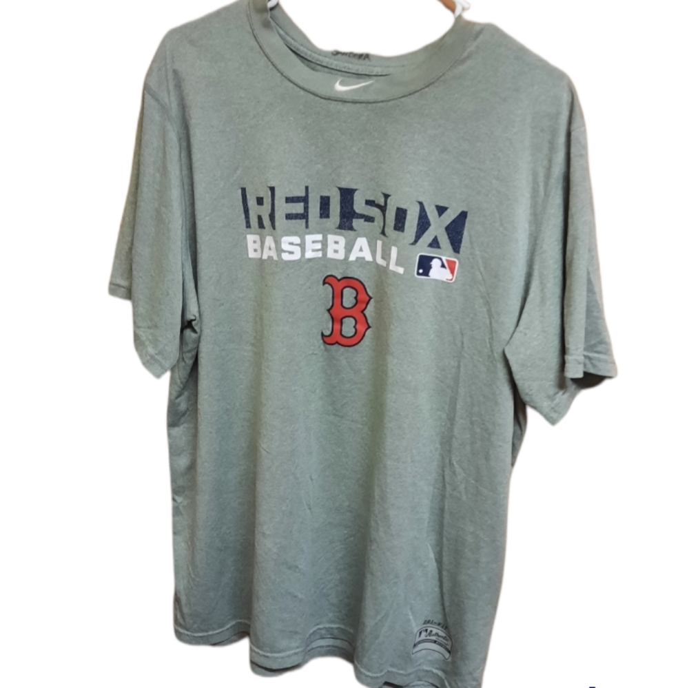 Nike Dri-Fit Boston Red Sox T Shirt